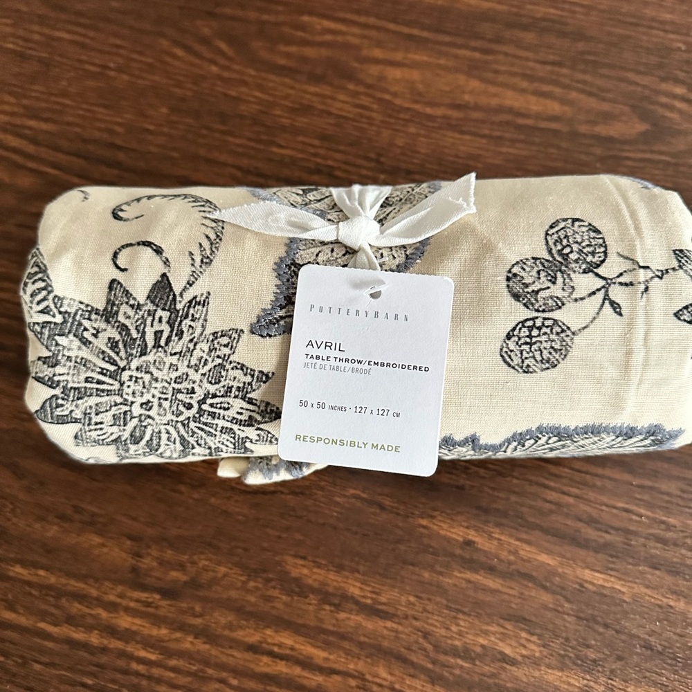 Pottery Barn Cream and Blue Embroidered Table Throw - Picture 2 of 3